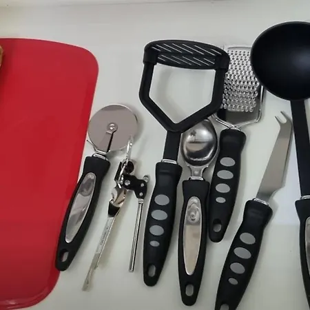 *ra26s* For Your Relaxed & Cosy + Free Parking + Free Fast Wifi * Habitación en casa particular