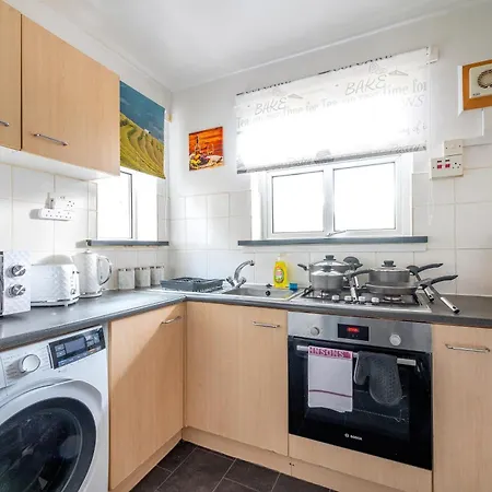 Kwatera prywatna *ra26s* For Your Relaxed & Cosy + Free Parking + Free Fast Wifi *