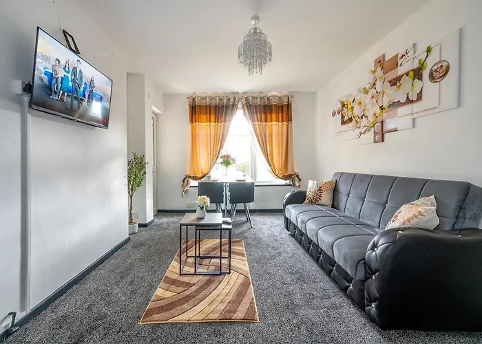 *ra26s* For Your Relaxed & Cosy + Free Parking + Free Fast Wifi * בית אירוח לידס