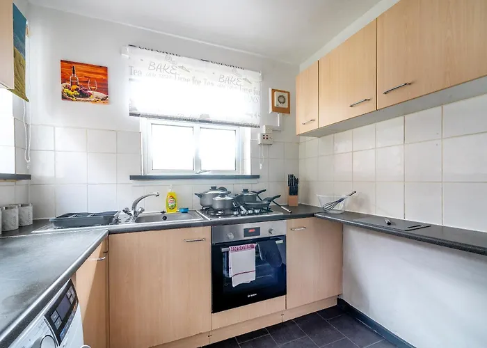 *ra26s* For Your Relaxed & Cosy + Free Parking + Free Fast Wifi * *